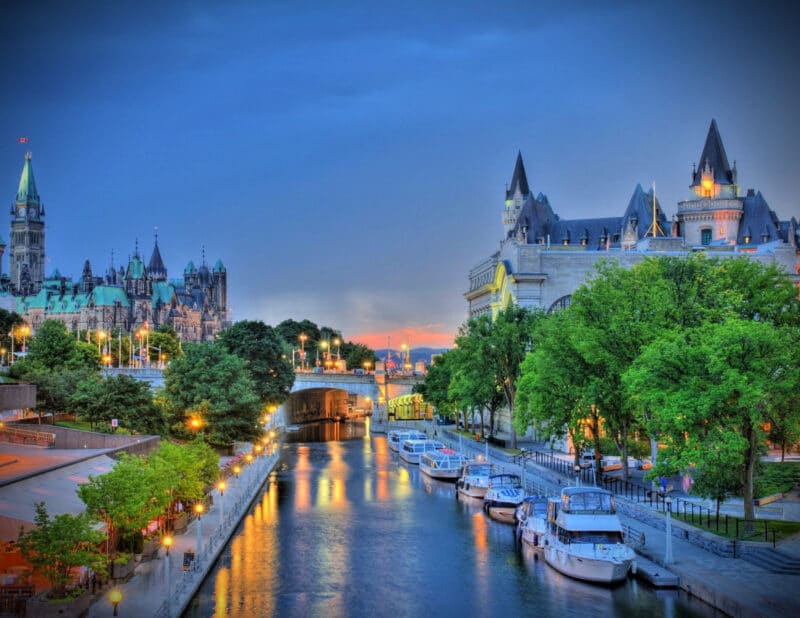 places to visit between montreal and ottawa