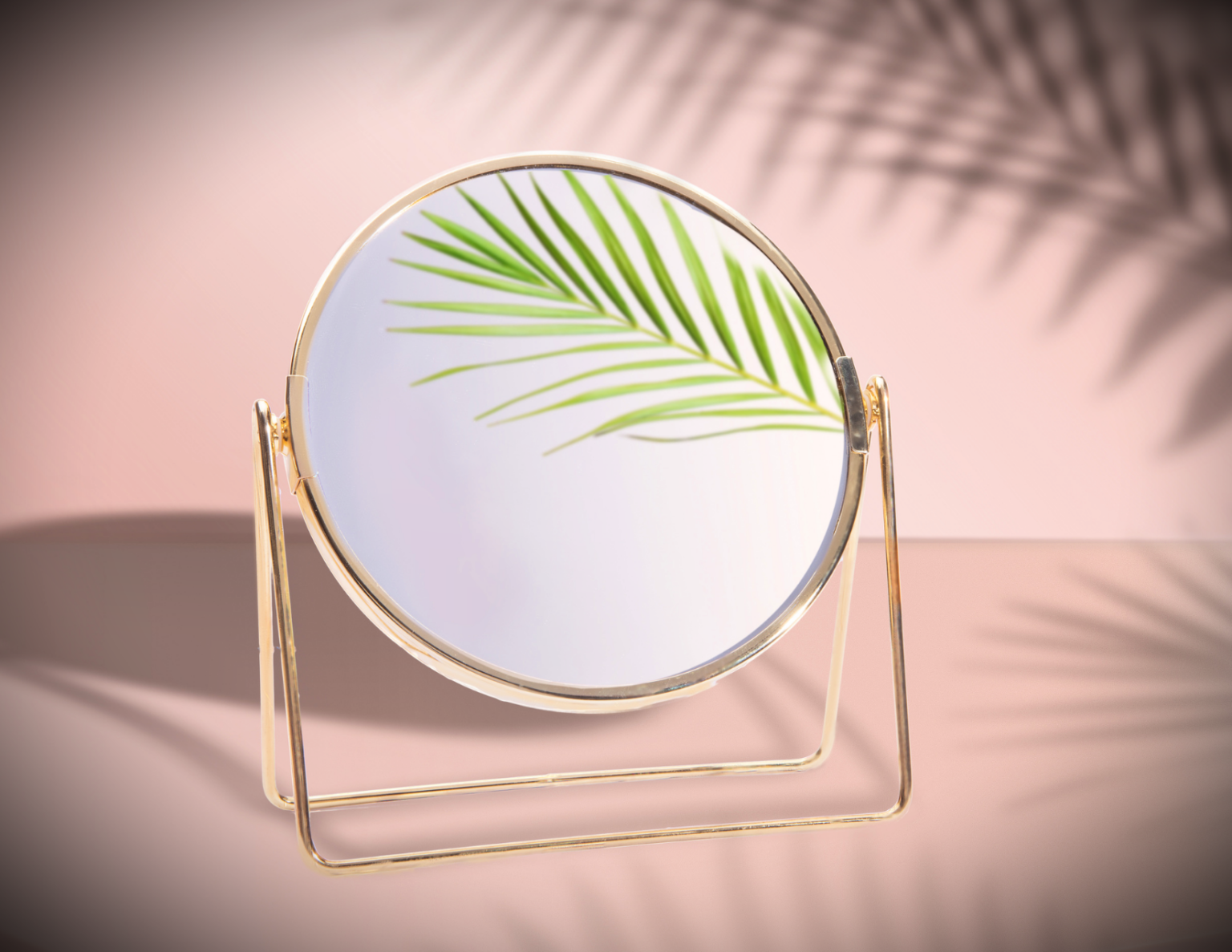 5 Best Travel Mirrors on Amazon for Your Next Trip (2024)