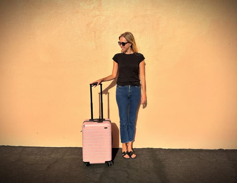 AWAY BIGGER CARRY ON - ALLY TRAVELS - AWAY BIGGER CARRY ON REVIEW