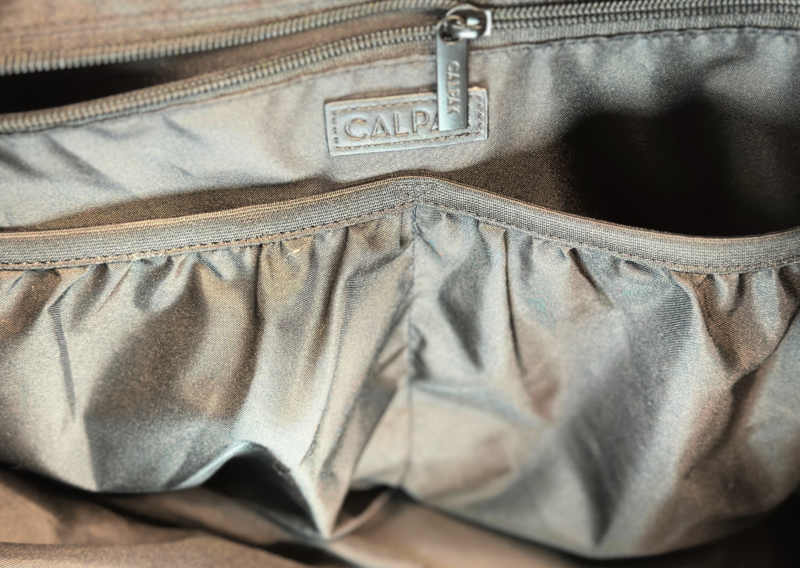 CALPAK Luka Duffel Review: Stylish and Functional Travel Bag INTERIOR OF THE CALPAK LUKA DUFFEL