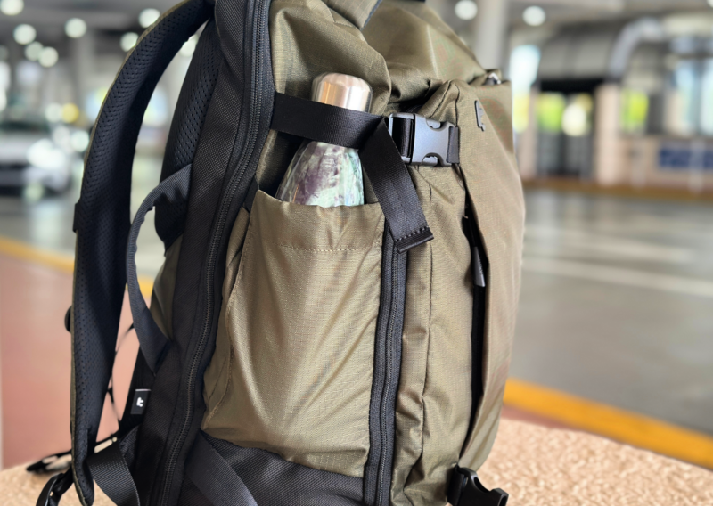 Tomtoc Navigator T-66 Liteway Review: 28L Worth the Hype? tomtoc t-66 liteway 28L backpack review - ALL YTRAVELS