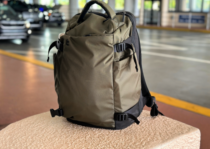 Tomtoc Navigator T-66 Liteway Review: 28L Worth the Hype? tomtoc t-66 liteway 28L backpack review AT THE PALM BEACH INTERNARTIONAL AIRPORT