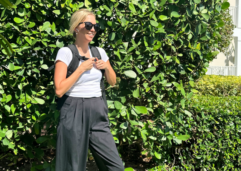 Bagsmart 38L Blast Pro Travel Backpack Review: The Best One? Bagsmart 38L Blast Pro Travel Backpack sternum strap