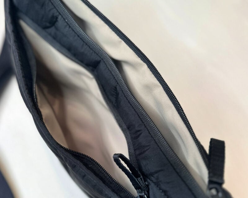 Tomtoc Terra-T34 Light Crossbody Bag 3.5L Review inside pockets of Tomtoc Terra-T34 Light Crossbody Bag 3.5L Review
